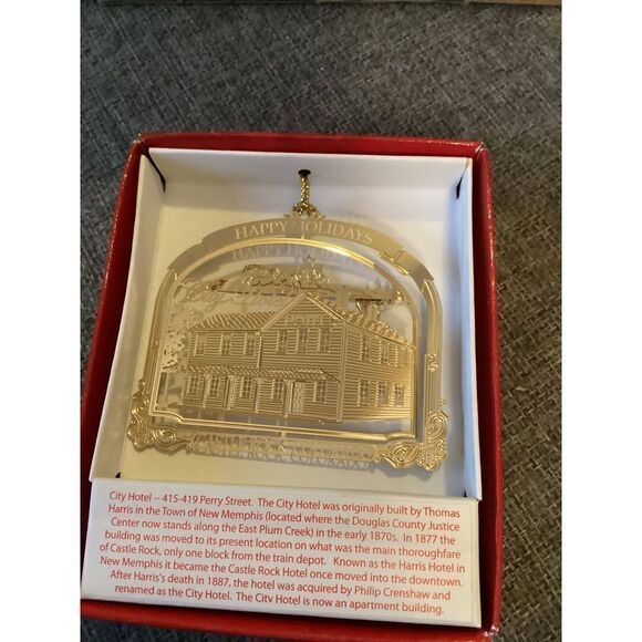 2009 Nation’s Treasures Castle Rock Colorado Christmas Ornament - Picture 7 of 7